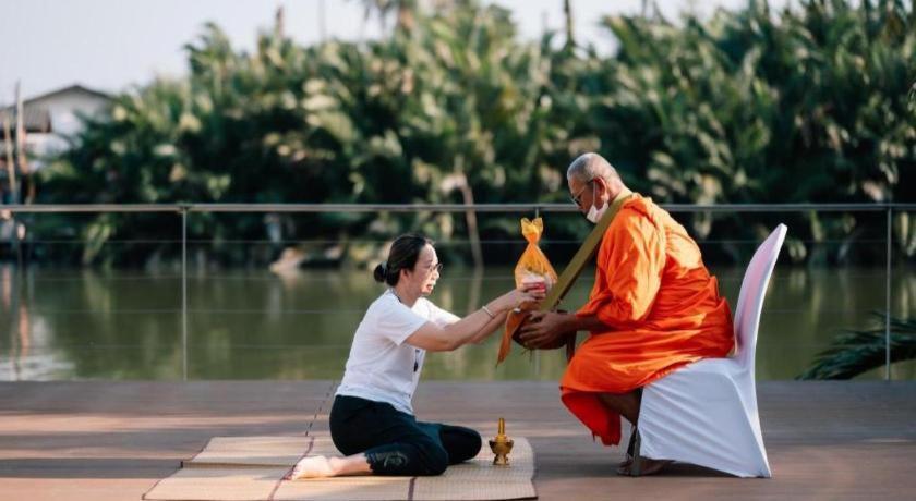 Riverton Hotel Samut Songkhram エクステリア 写真